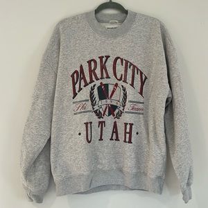 Abercrombie & Fitch Park City Utah Oversized Crew Neck